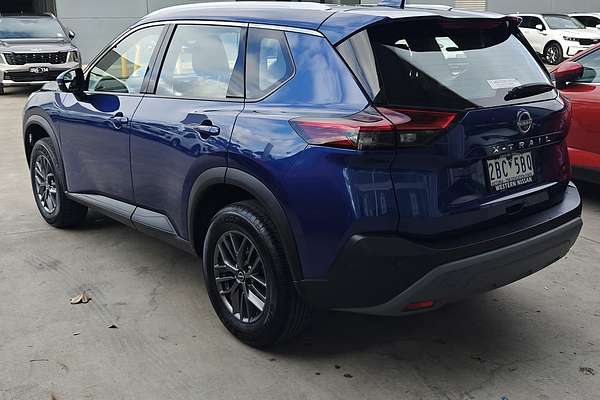 2025 Nissan X-TRAIL ST T33