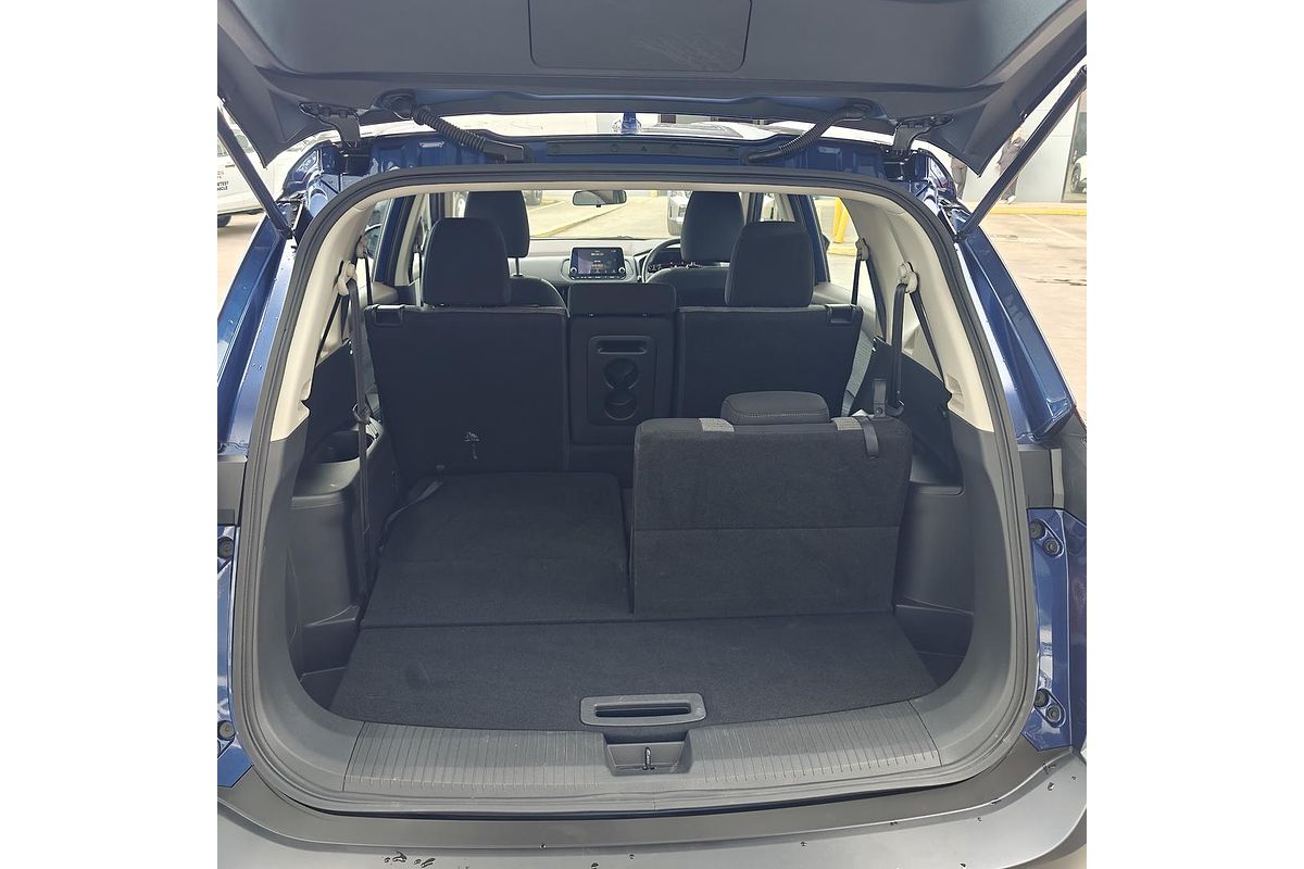 2025 Nissan X-TRAIL ST T33