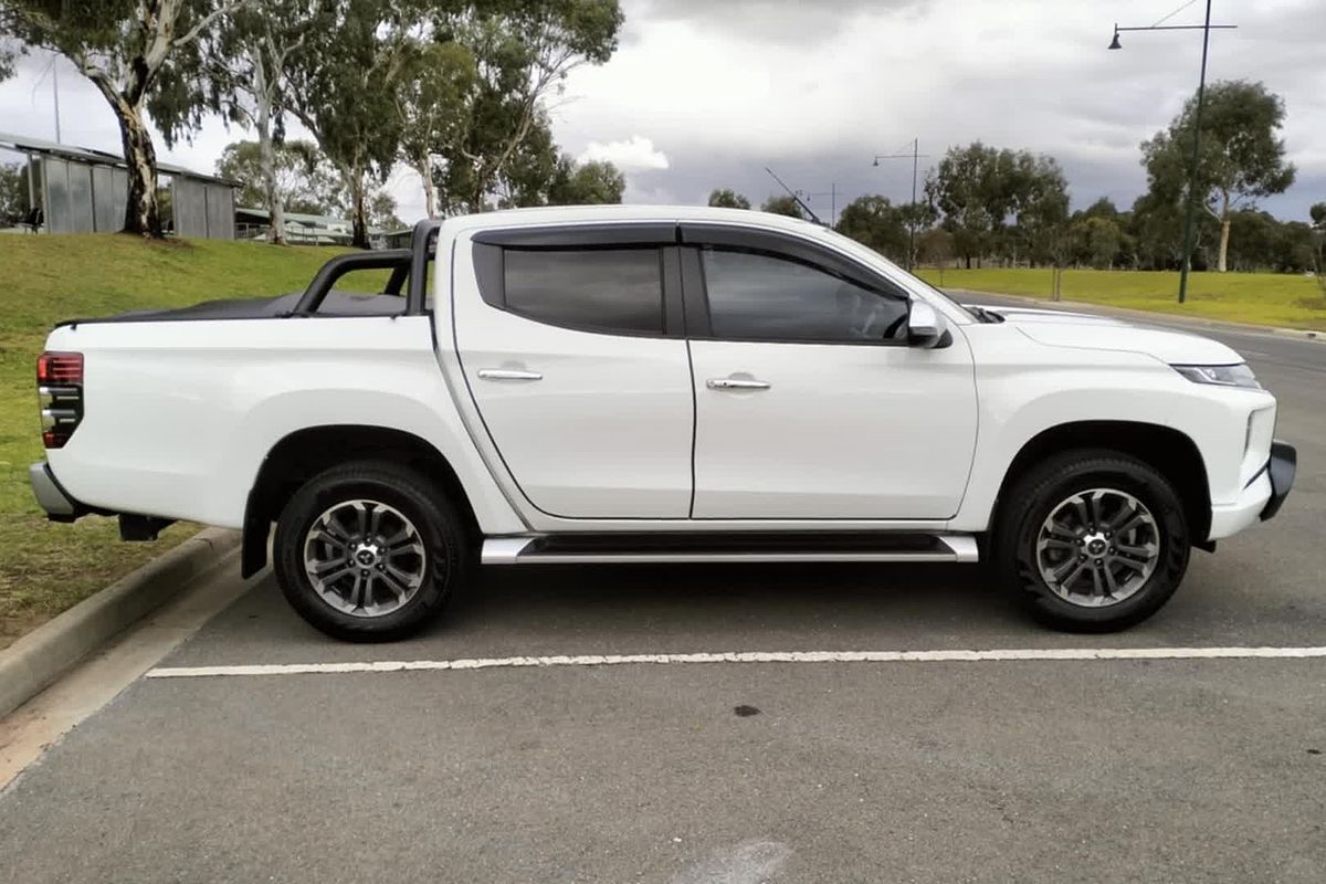2020 Mitsubishi Triton GLS Premium MR 4X4
