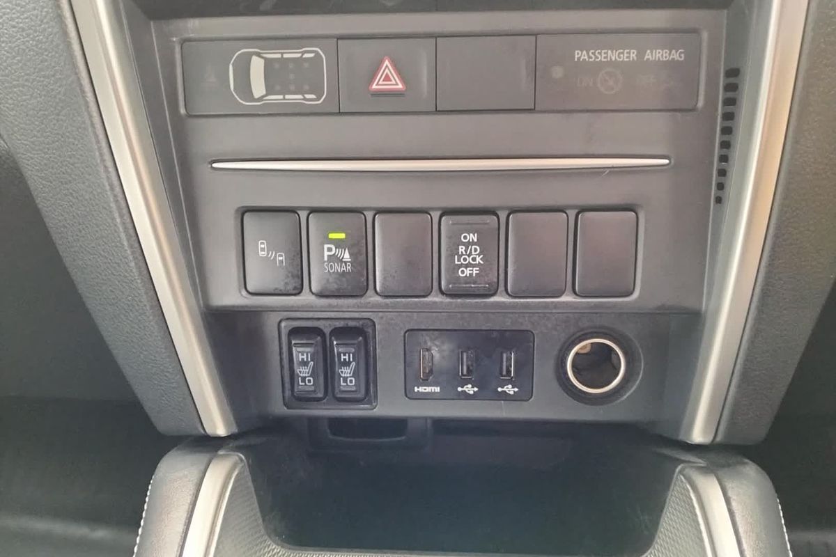 2020 Mitsubishi Triton GLS Premium MR 4X4