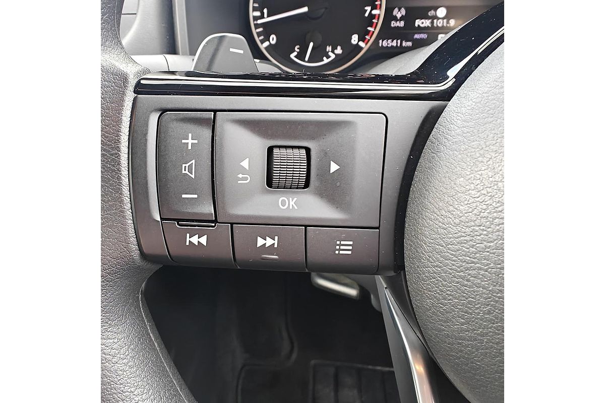 2025 Nissan X-TRAIL ST T33