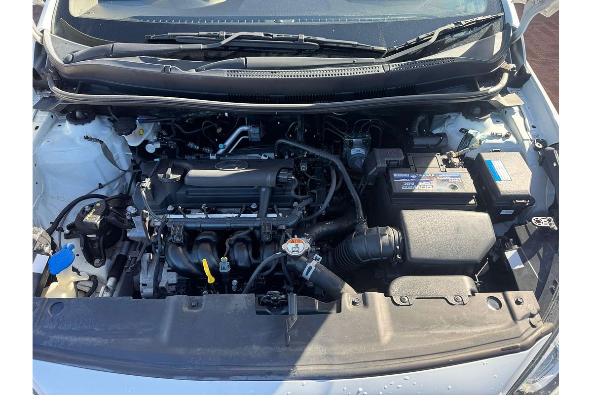 2016 Hyundai Accent Active RB4