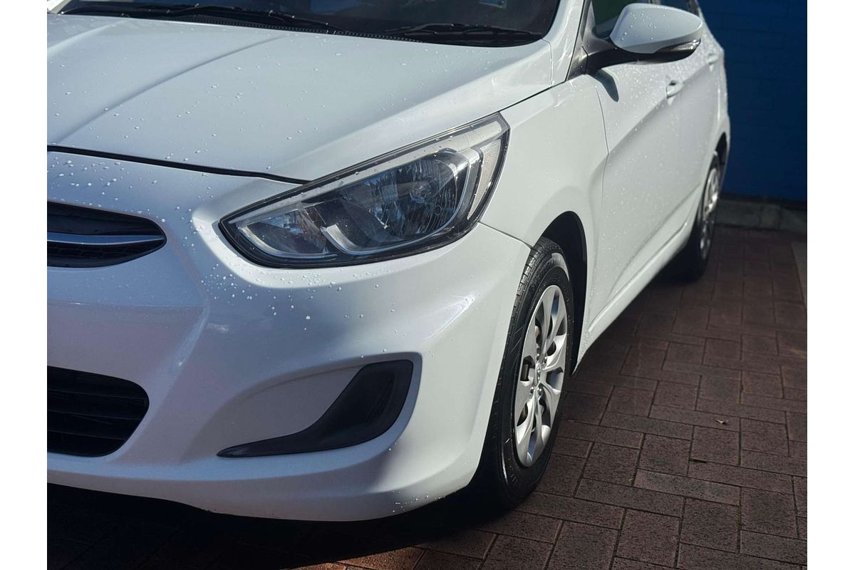 2016 Hyundai Accent Active RB4