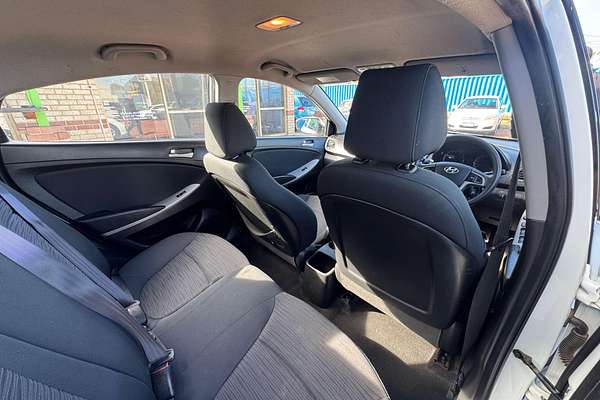 2016 Hyundai Accent Active RB4