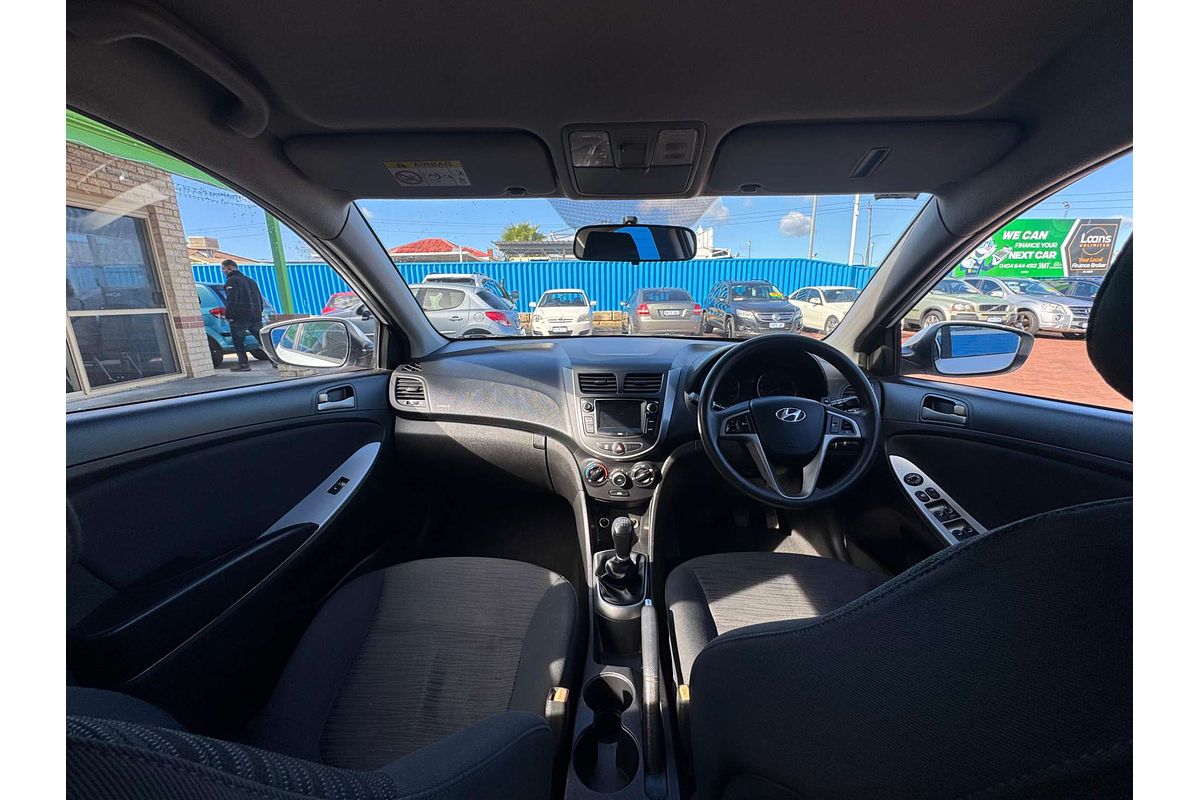 2016 Hyundai Accent Active RB4