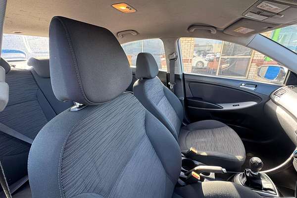 2016 Hyundai Accent Active RB4