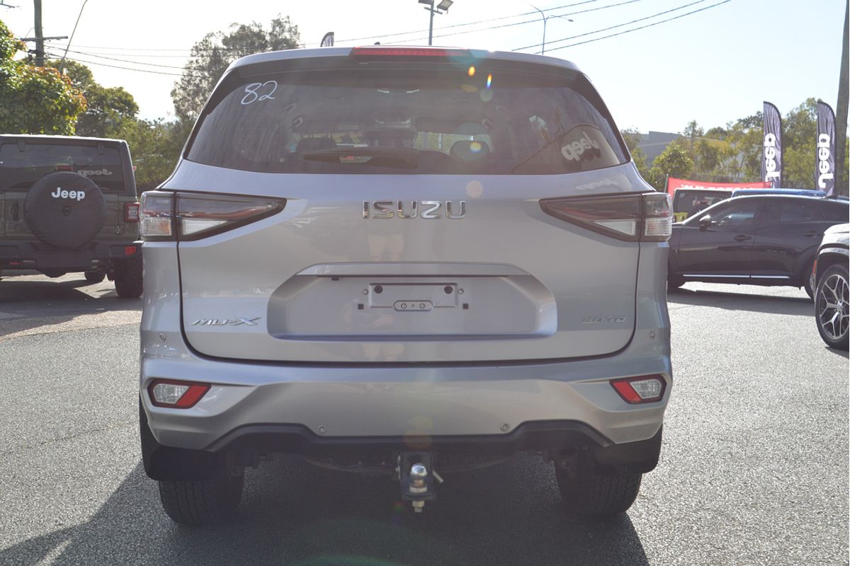 2022 Isuzu MU-X LS-M