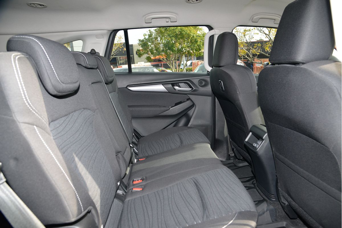 2022 Isuzu MU-X LS-M