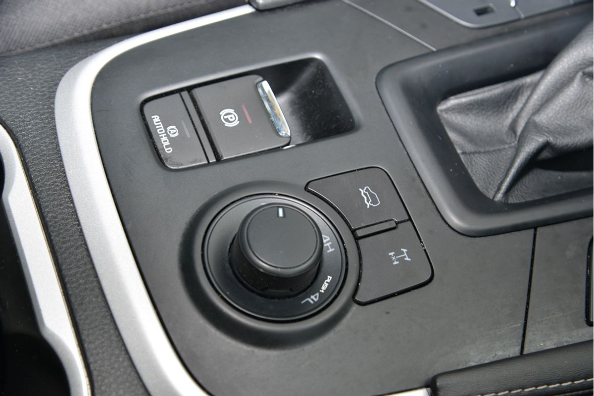 2022 Isuzu MU-X LS-M