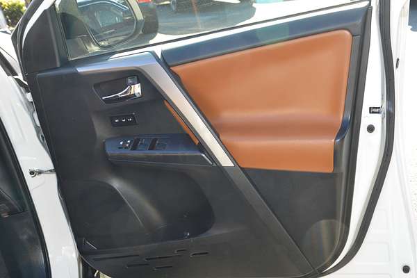 2017 Toyota RAV4 Cruiser ASA44R