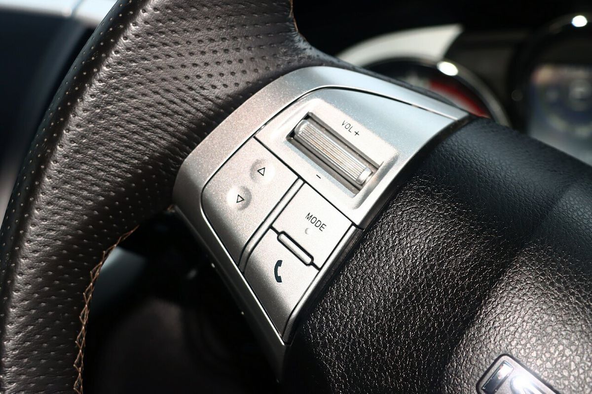 2020 Isuzu MU-X LS-M