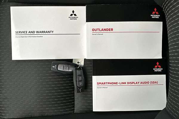 2024 Mitsubishi Outlander ES ZM