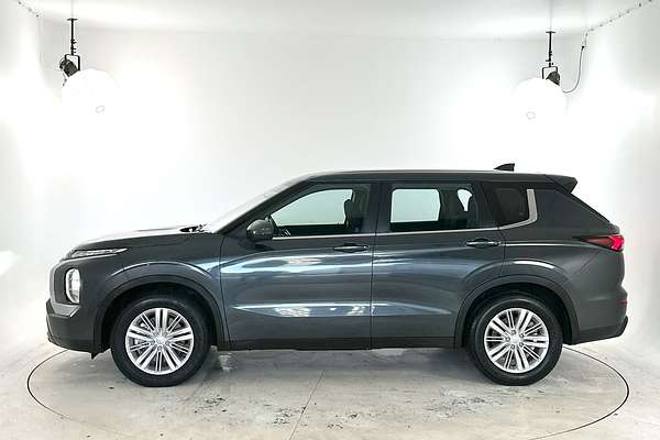 2024 Mitsubishi Outlander ES ZM