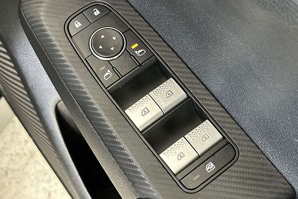 2024 Mitsubishi Outlander ES ZM