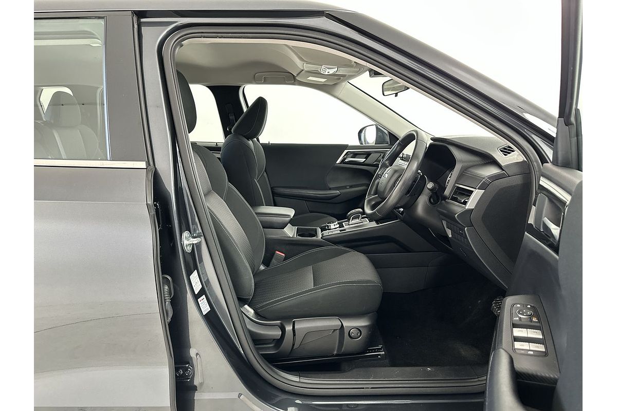 2024 Mitsubishi Outlander ES ZM