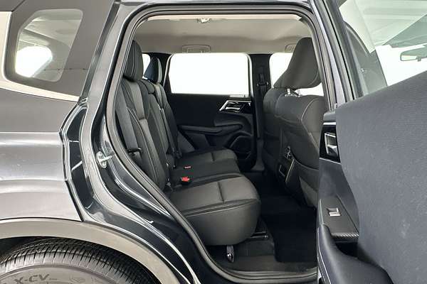 2024 Mitsubishi Outlander ES ZM