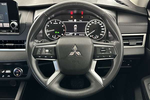 2024 Mitsubishi Outlander ES ZM
