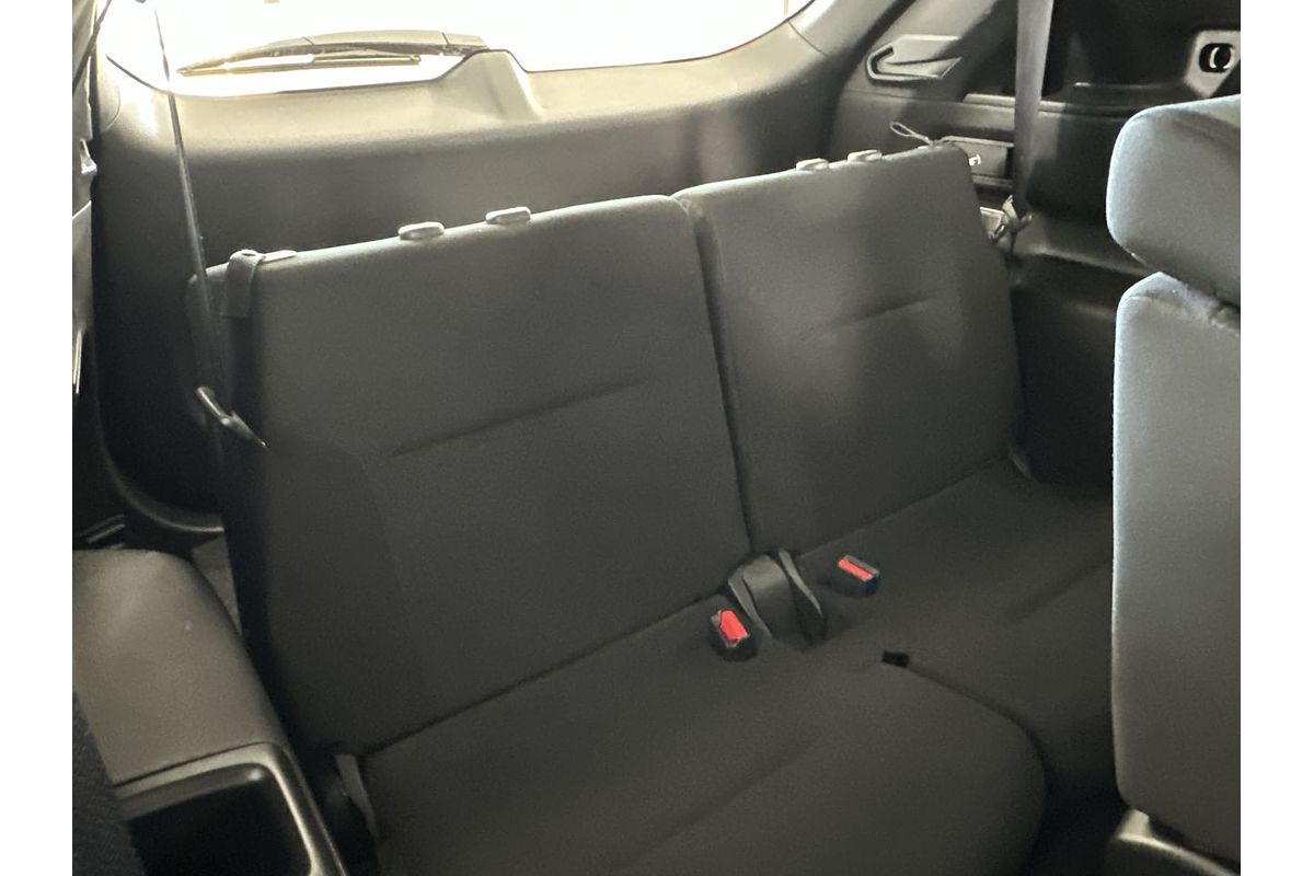 2024 Mitsubishi Outlander ES ZM