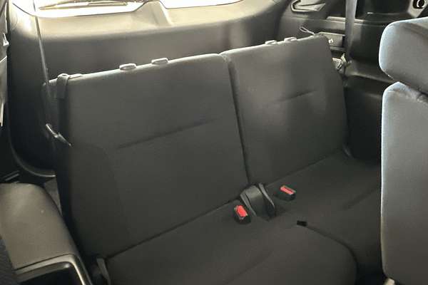 2024 Mitsubishi Outlander ES ZM