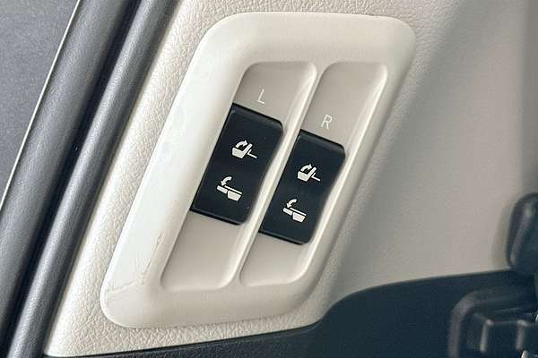 2016 Toyota Landcruiser Prado Kakadu GDJ150R