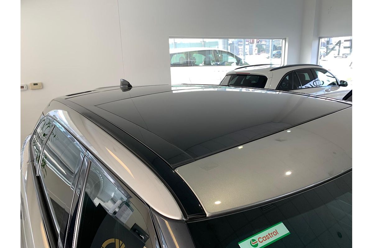 2019 Land Rover Range Rover Velar D300 R-Dynamic SE L560