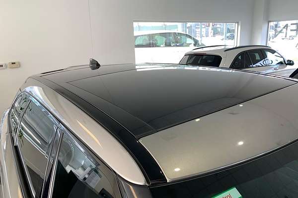 2019 Land Rover Range Rover Velar D300 R-Dynamic SE L560