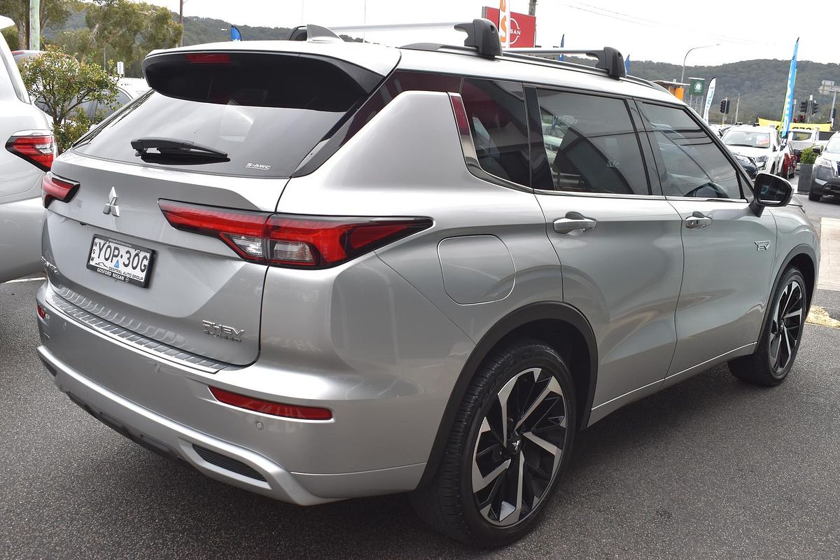 2023 Mitsubishi Outlander PHEV Exceed Tourer ZM