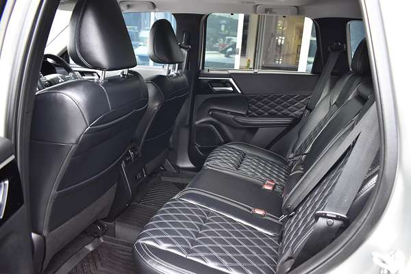2023 Mitsubishi Outlander PHEV Exceed Tourer ZM