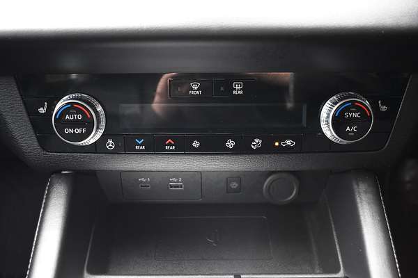 2023 Mitsubishi Outlander PHEV Exceed Tourer ZM