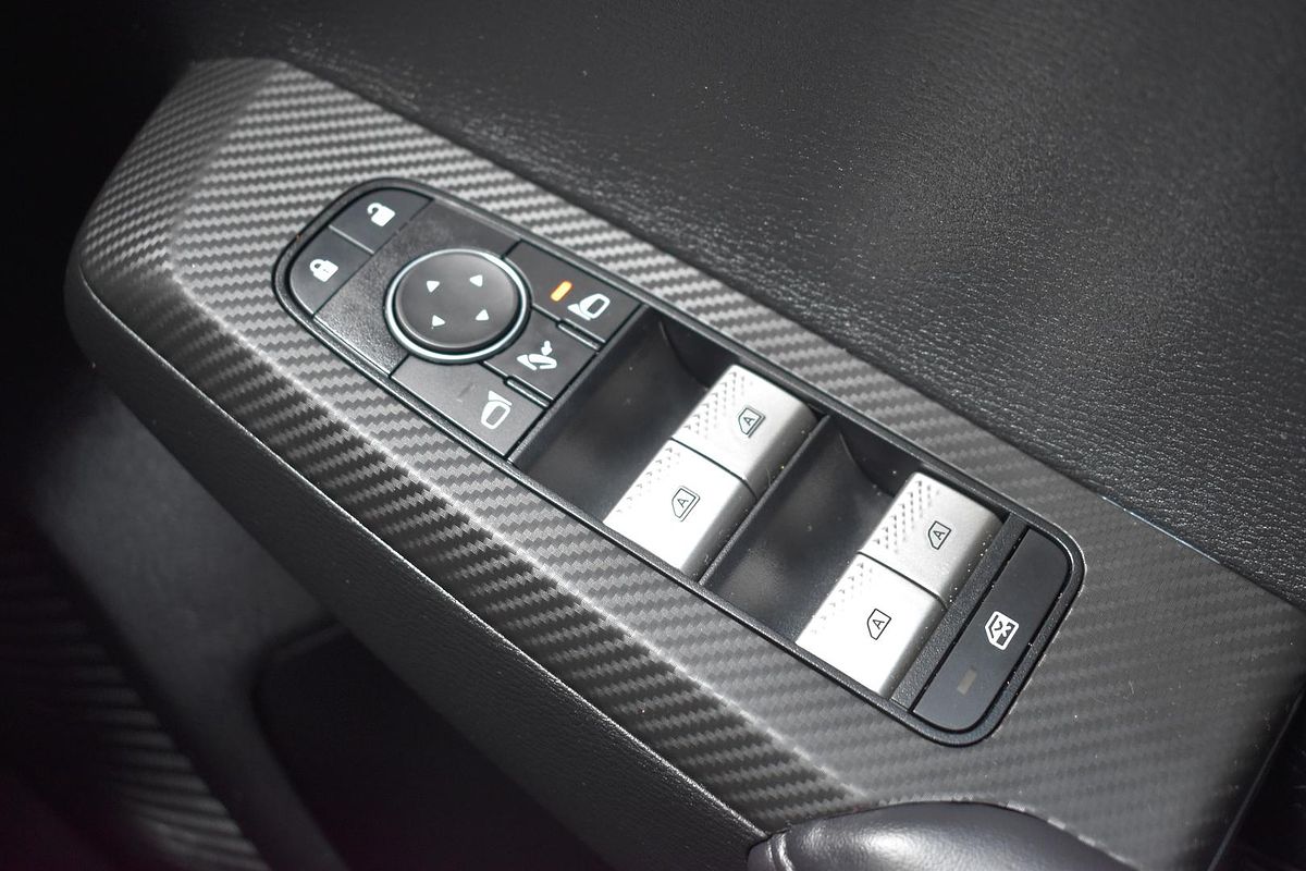 2023 Mitsubishi Outlander PHEV Exceed Tourer ZM
