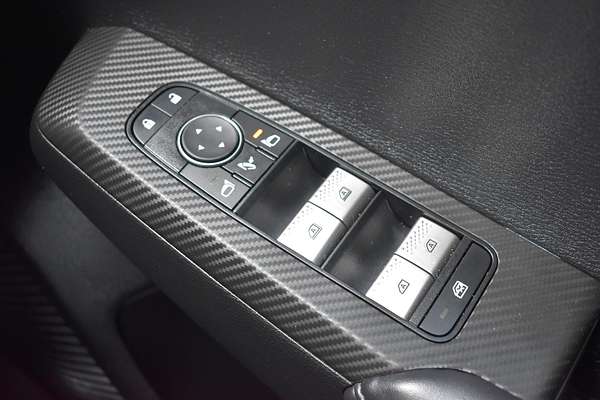 2023 Mitsubishi Outlander PHEV Exceed Tourer ZM