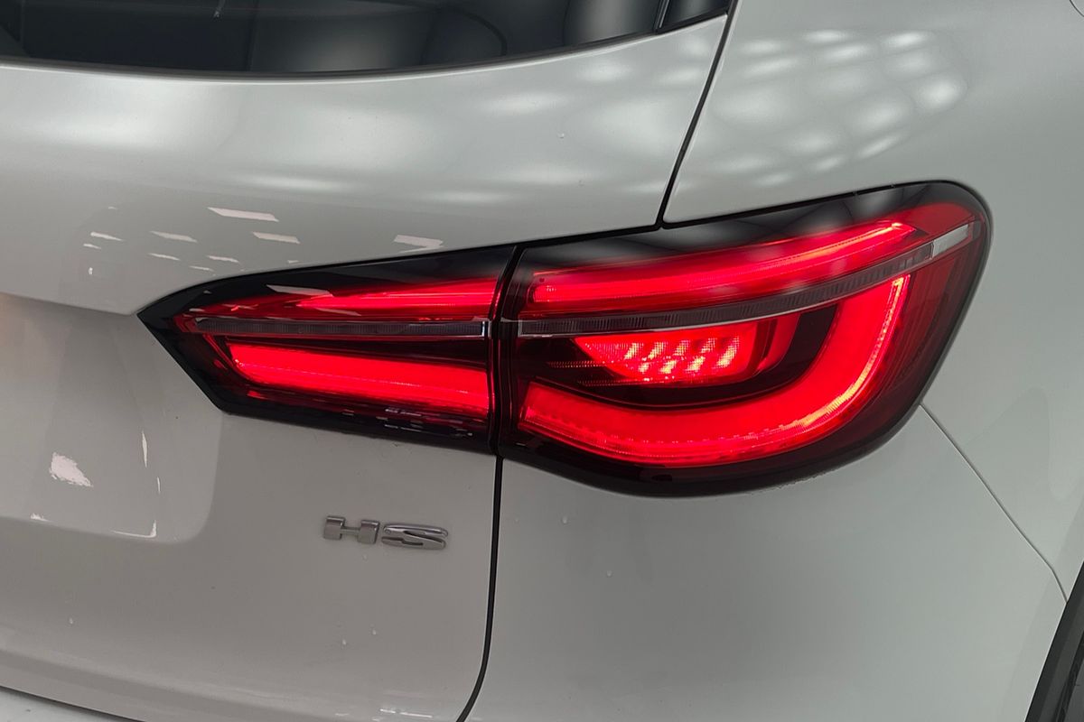 2022 MG HS Vibe SAS23