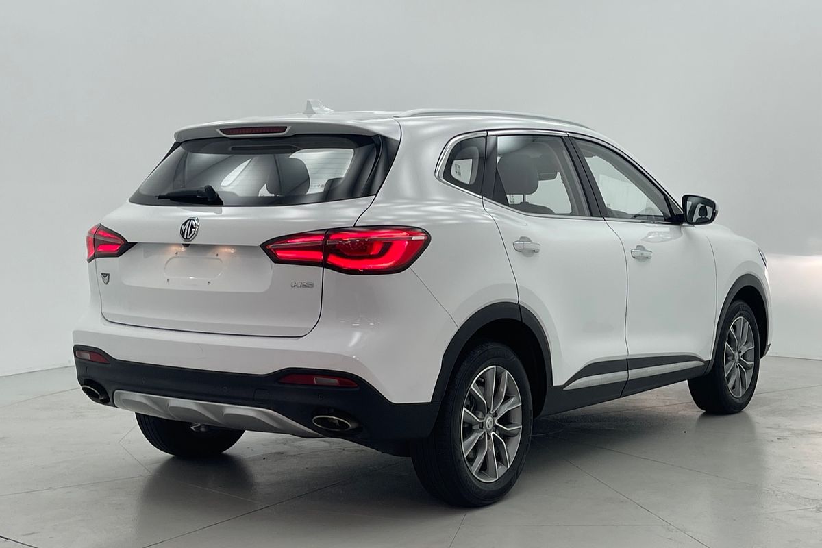 2022 MG HS Vibe SAS23