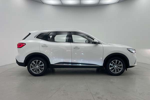 2022 MG HS Vibe SAS23
