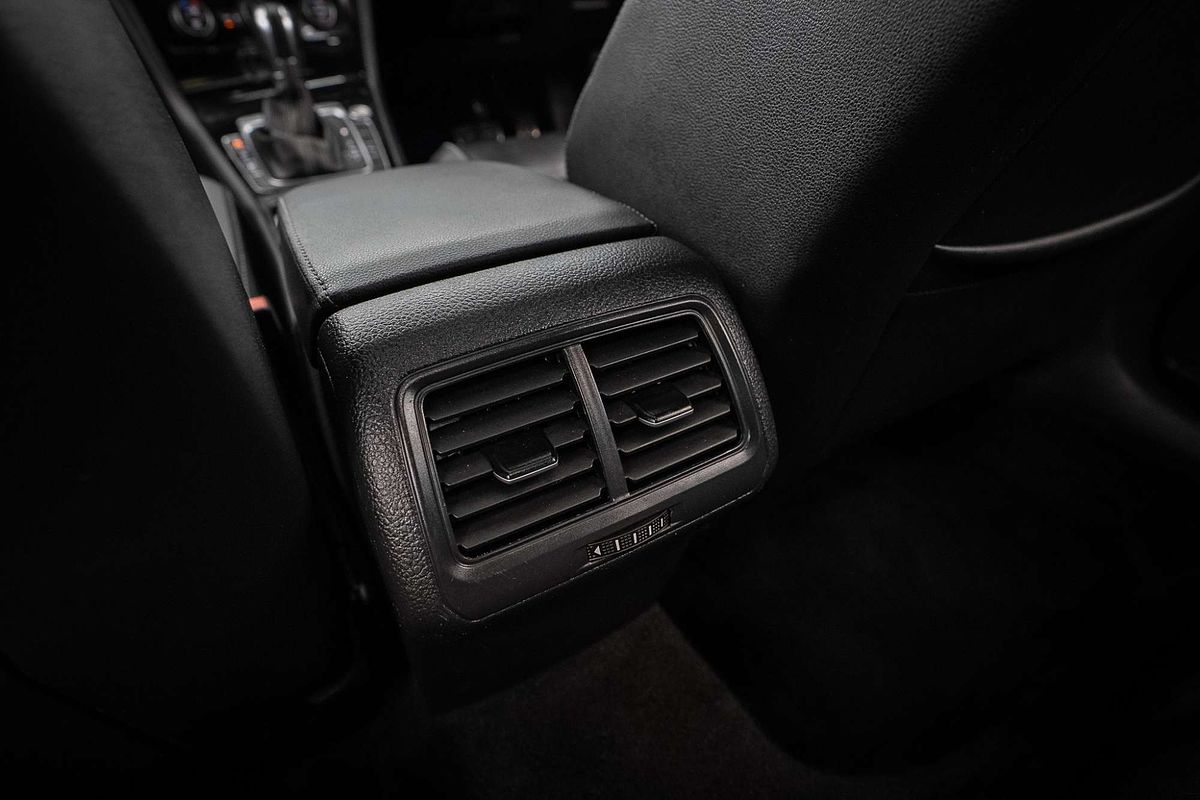 2014 Volkswagen Golf R 7