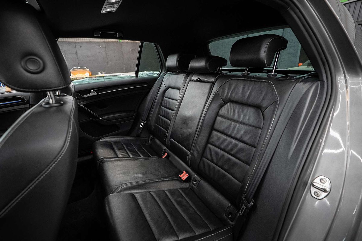 2014 Volkswagen Golf R 7