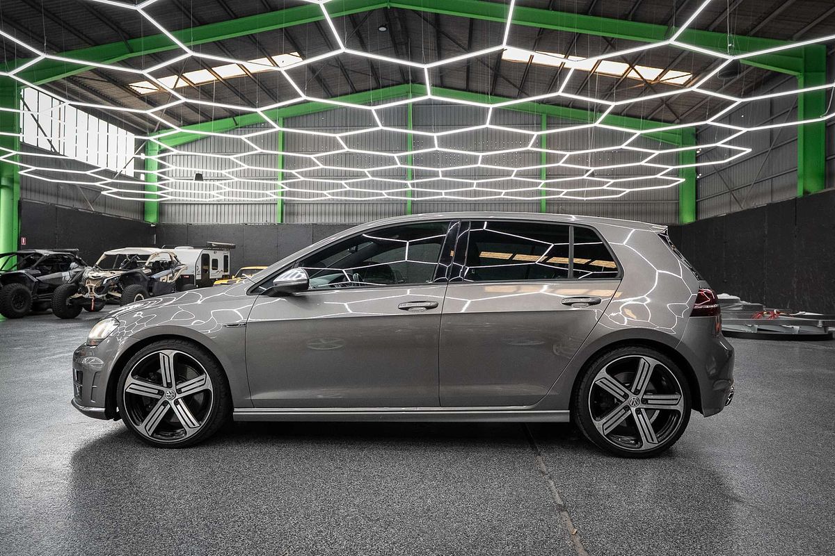 2014 Volkswagen Golf R 7