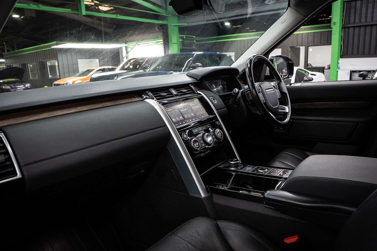 2018 Land Rover Discovery SD4 HSE Series 5