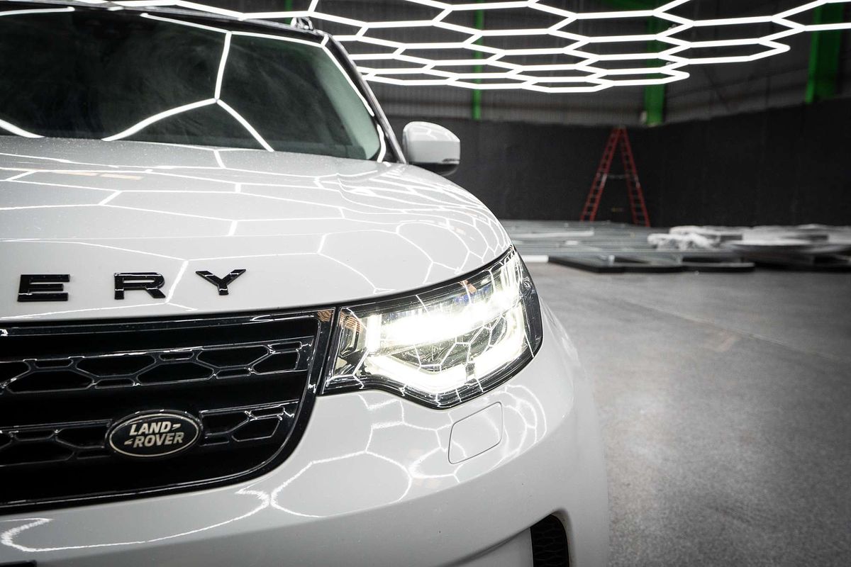 2018 Land Rover Discovery SD4 HSE Series 5