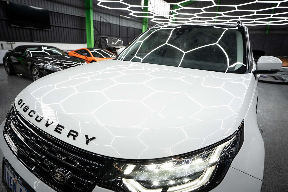 2018 Land Rover Discovery SD4 HSE Series 5