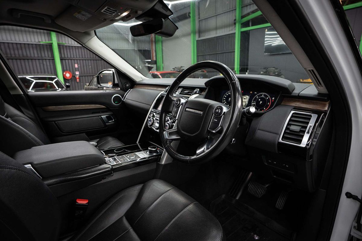 2018 Land Rover Discovery SD4 HSE Series 5