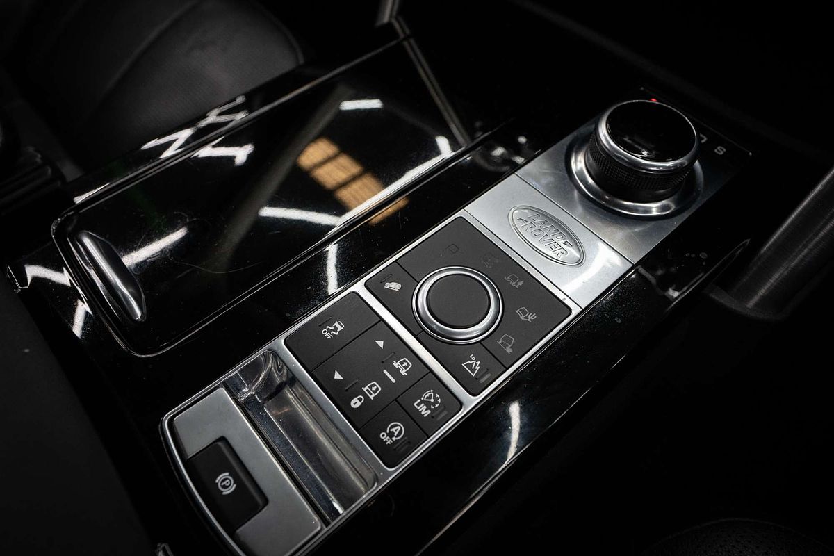 2018 Land Rover Discovery SD4 HSE Series 5