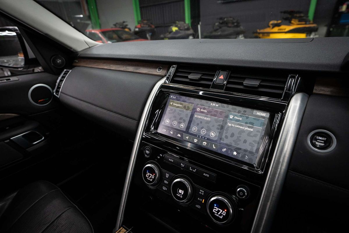 2018 Land Rover Discovery SD4 HSE Series 5
