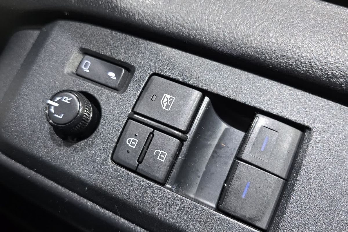 2021 Toyota Hiace Hiace Van LWB 2.8L T Diesel Automatic Crew GDH300R LWB