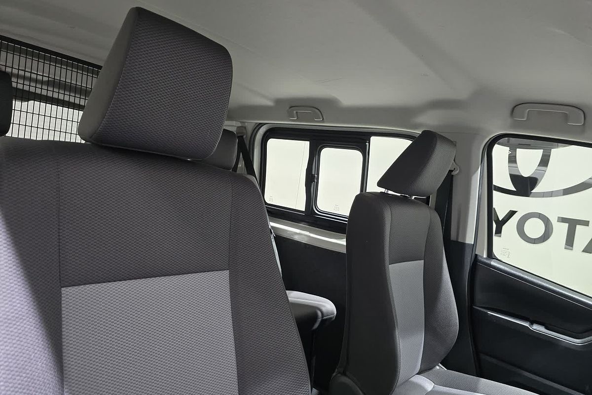 2021 Toyota Hiace Hiace Van LWB 2.8L T Diesel Automatic Crew GDH300R LWB