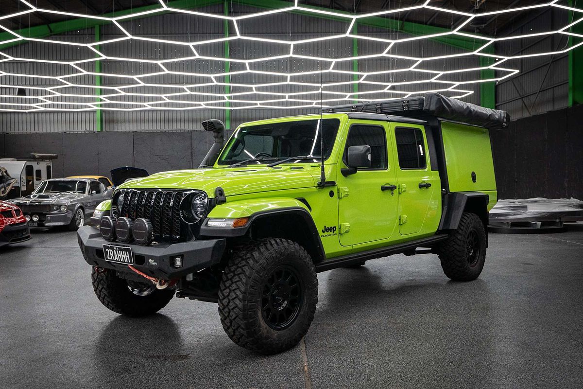 2021 Jeep Gladiator Night Eagle JT All Wheel Drive
