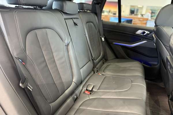 2022 BMW X5 xDrive30d M Sport G05
