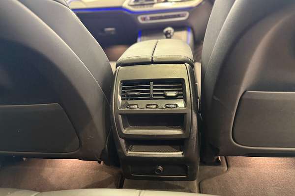 2022 BMW X5 xDrive30d M Sport G05