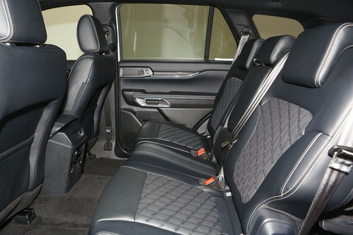 2024 Ford Everest Platinum 3.0L