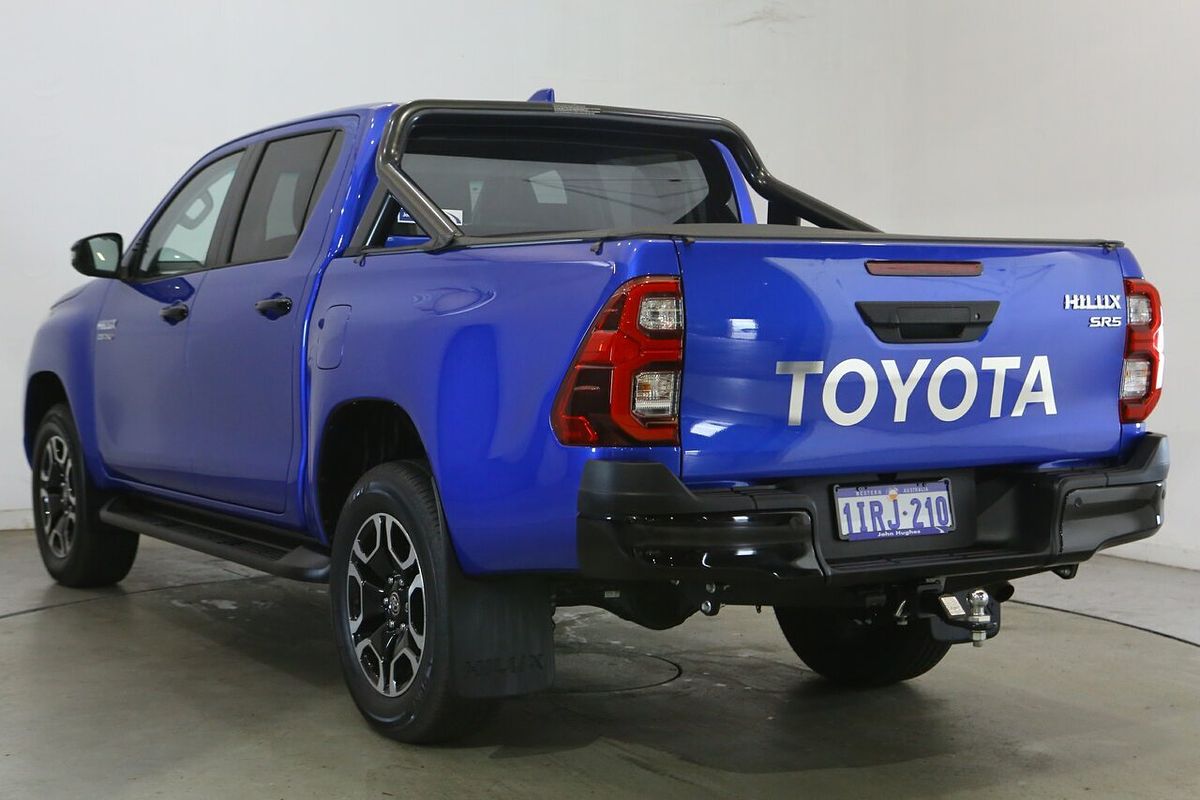 2024 Toyota Hilux SR5 48V GUN126R 4X4